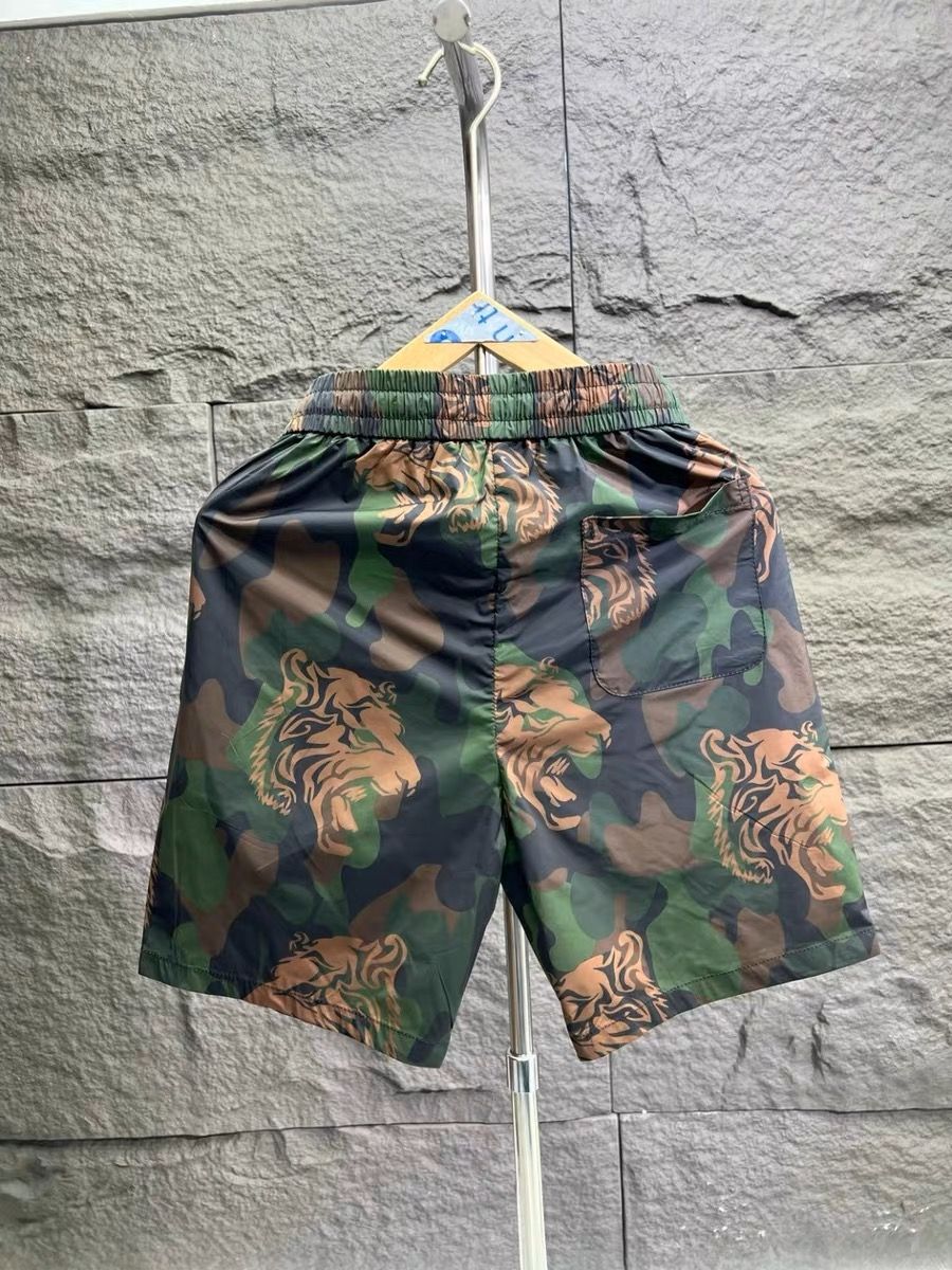Men's Summer Fashion Printed Letter Graffiti Shorts Straight Leg Trendy Couple Beach Wear Versatile Casual Clothing_viptrois.com