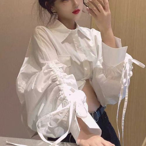 Designer V-Neck Top Spring and Autumn Chic French Babydoll Sweet Loose Fit Versatile Short Sleeve Top for Small Women