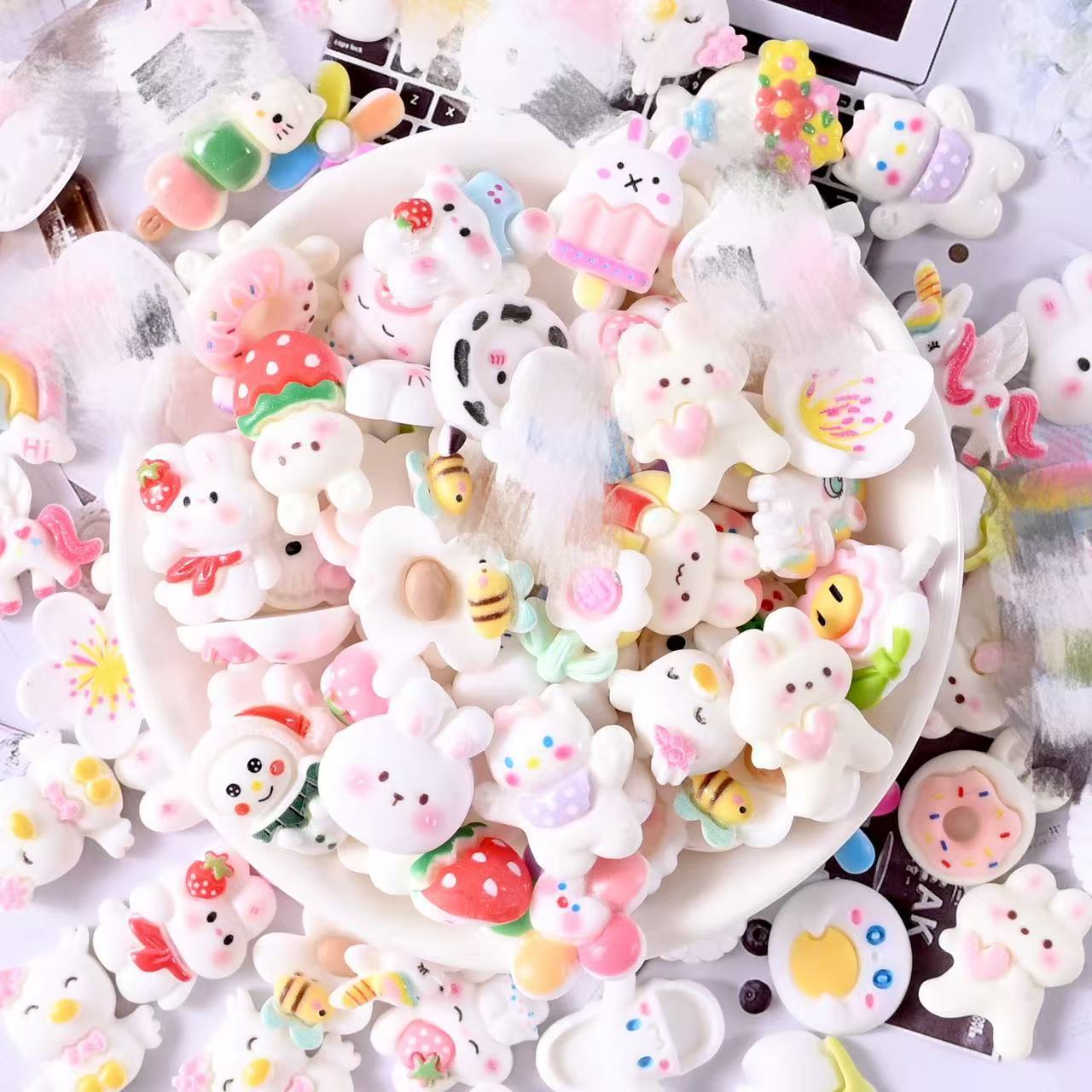 Accesorios de resina simulación de dibujos animados crema pegamento Accesorios de bricolaje japonés hecho a mano DIY pequeña joyería de dibujos animados Lucky Bag