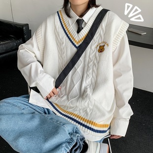 Bear Sweater Vest Men's Autumn and Winter Loose Student V-Neck Knitted Vest College Style Japanese Style Retro Sleeveless Waistcoat