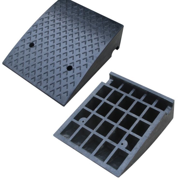 橡胶路沿坡路400*500*190斜坡 阶梯垫梯台阶坡 交通设施减速带