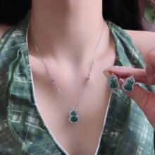 ΢��ʯ��Ȼ����GɫС���J�朽�ָ���ŮС���r���p��������b