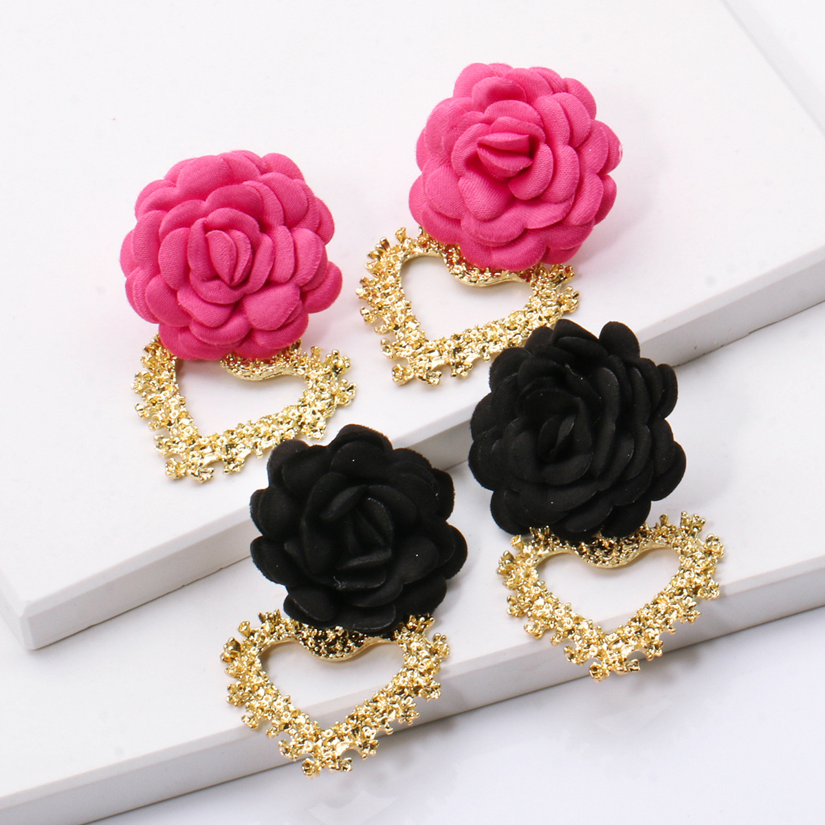 Fashion Heart-shaped Flower Alloy Earrings Wholesale display picture 21