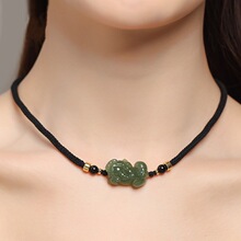 和田玉小貔貅吊坠男款女项链玉石招财转运情侣青玉貔恘锁骨链红绳