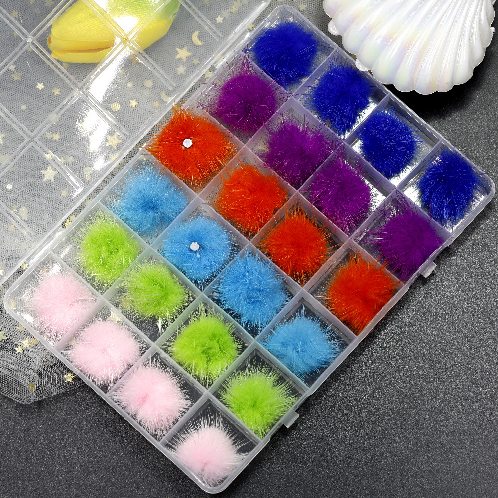 Especial transfronterizo para el terciopelo de visón lindo traje de uñas 3D extraíble bola de pelo mullido bola de succión magnética mullida 24 traje de rejilla