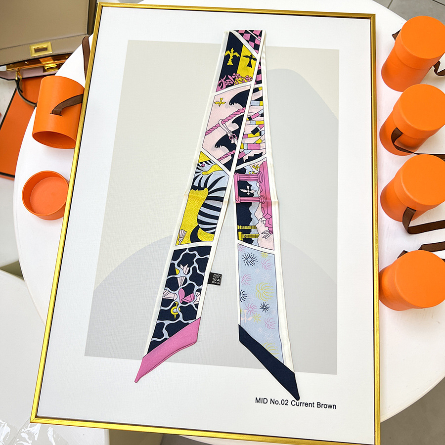玫红黑动物庄园 / 85*5cm