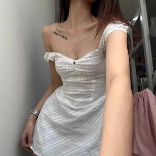 �ļ��¿�W���@����ʽ��������߅����һ�ּ��OӋ�а����B��ȹŮ