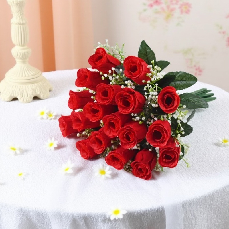 Fuente fabricante simulación rosa venta al por mayor 18 brotes de franela decoración de bodas guía de carretera hilera flor ramo de flores falsas