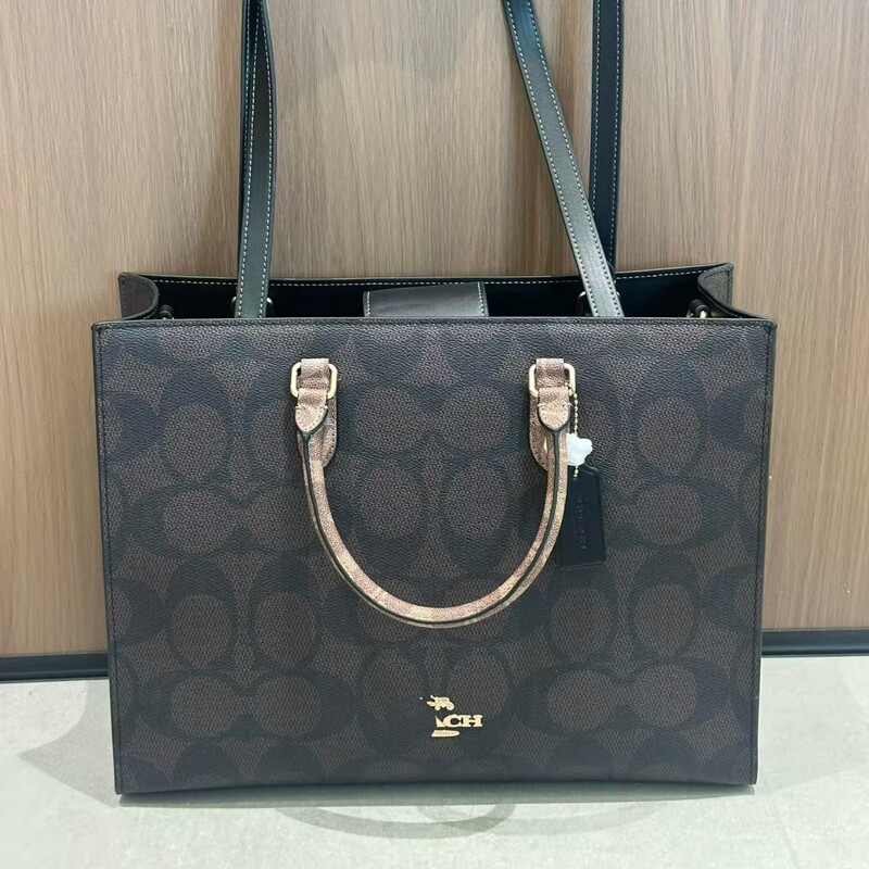 Koujia's New Maggie Classic Monogram Large-Capacity Jungle Tote Bag, Handbag, Shoulder Bag, Crossbody Bag, Urban and Simple Style Koujia's New Maggie Classic Monogram Large-Capacity Jungle Tote Bag, Handbag, Shoulder Bag, Crossbody Bag, Urban and Simple Style