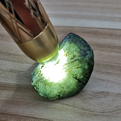 Small caliber jade strong light flashlight LED rechargeable 18650 identification rough stone jewelry jade cultural play lamp