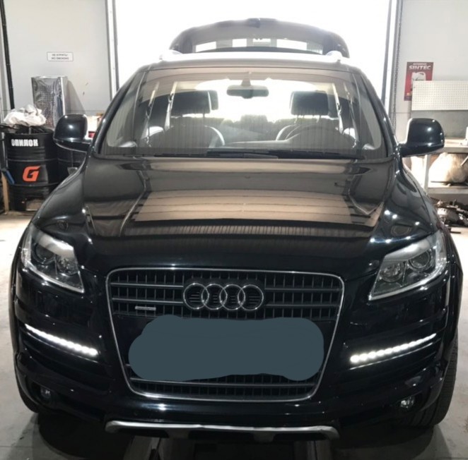 Suitable for Audi Q7 05-09 daytime running light modified front LED daytime running light yellow light turn light