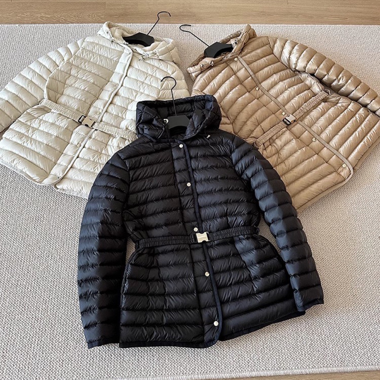 Women's Short Hooded Cotton Coat For Winter Stylish Warm Jacket_voghion.com