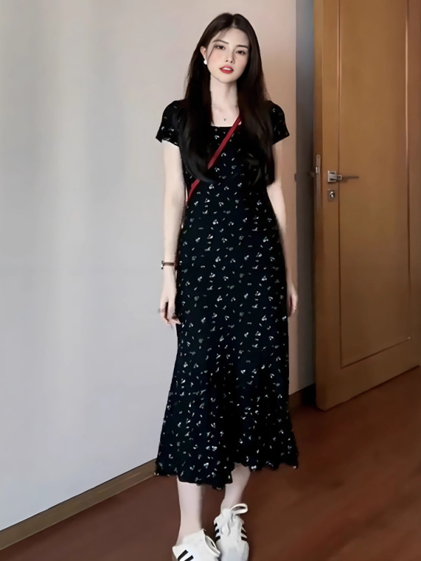 大码法式温柔碎花连衣裙女夏季新款微胖显瘦长裙气质收腰鱼尾裙|undefined