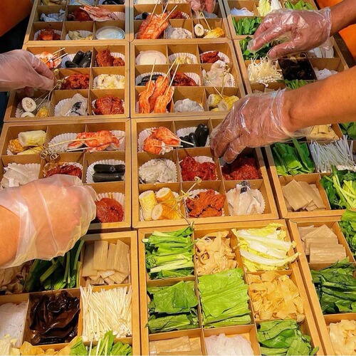 Takeaway hot pot grid nine-grid packaging box, disposable 9-grid takeaway box, kraft paper baking dessert box