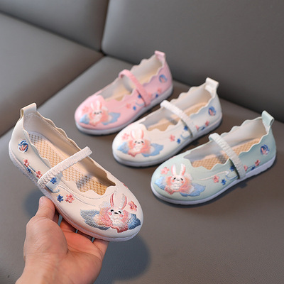 Hanfu shoes girls spring new rabbit baby Chinese style costume embroidery shoes old Beijing cloth shoes for children