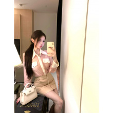 忆可达【樱花金秘书】定染缎面拼色衬衫半裙套装