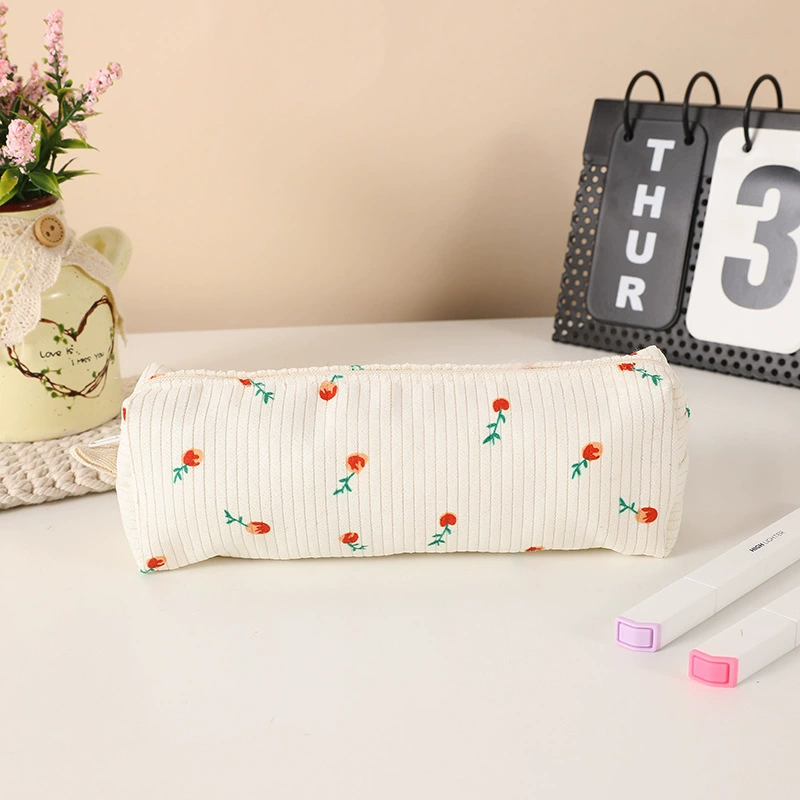 Косметичка/пенал маленький, cute fresh с цветочным принтом, лёгкий 73 г