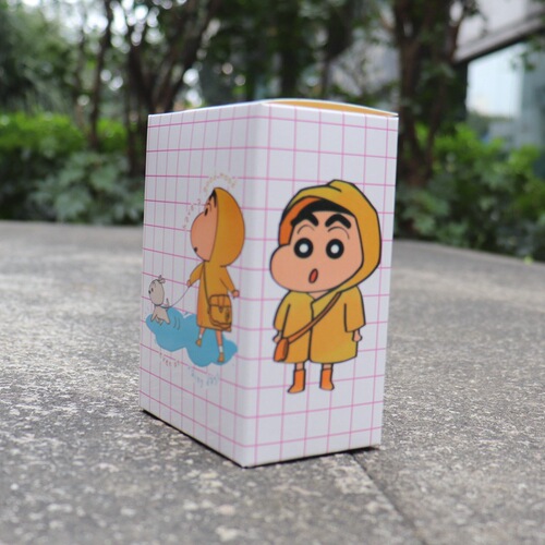 GK Nohara Shinichiro Q-version Crayon Shin-chan Raincoat Heart Cute Anime Car Model Desk Accessory Boxed Set