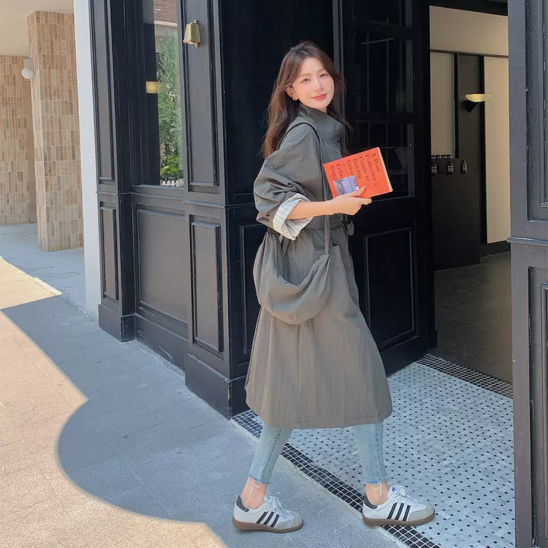 英伦风长款立领风衣外套女2024秋季新款高级感出行穿搭配同色挎包