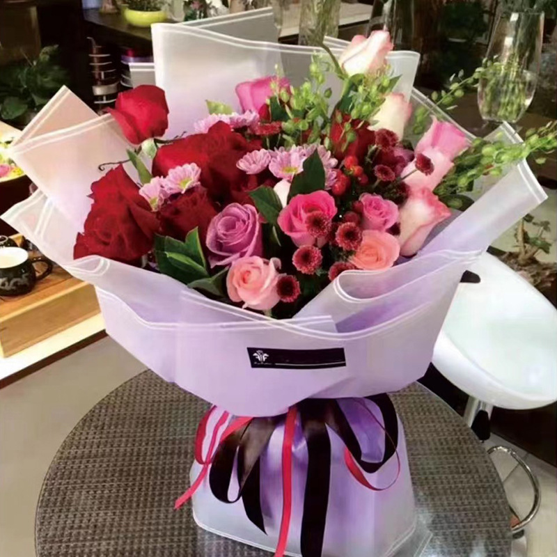 Comercio exterior explosivo embalaje de flores de dos colores borde gradiente Milán doble línea de papel de flores regalos floral tienda