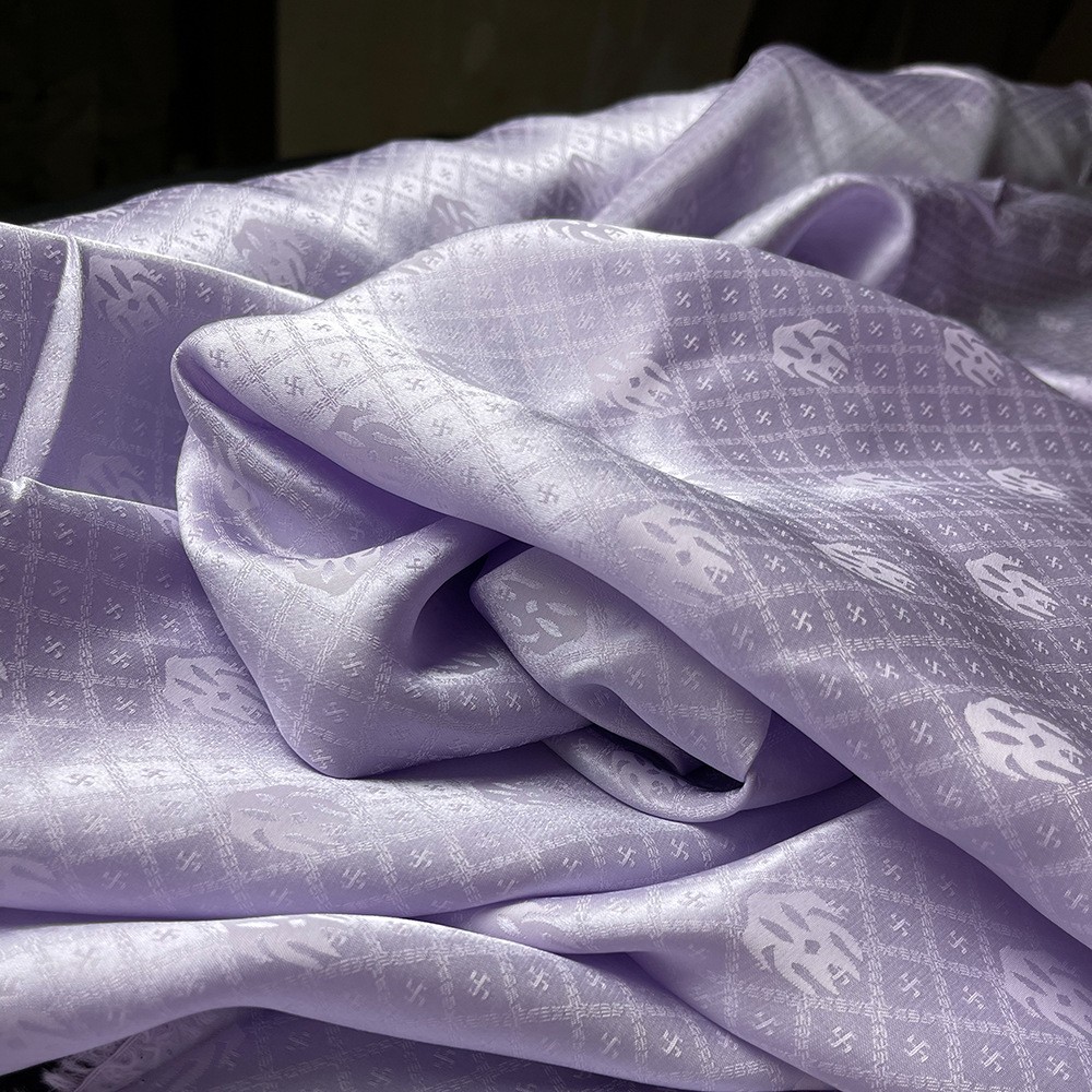 El mismo Wanyan Chaohui Guofeng Jacquard tela de seda cheongsam chaleco abrigo tela brocado