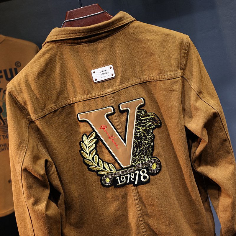 V-embroidered Denim Jacket For Men Washed Lapel Tooling Style_voghion.com