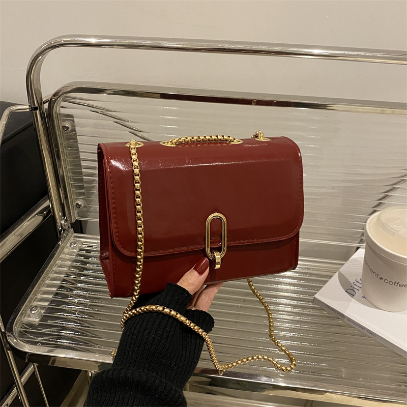 Estilo francés, moda, estilo extranjero, bolso de mujer, 2025 nuevo estilo, temperamento brillante, bolso de hombro.