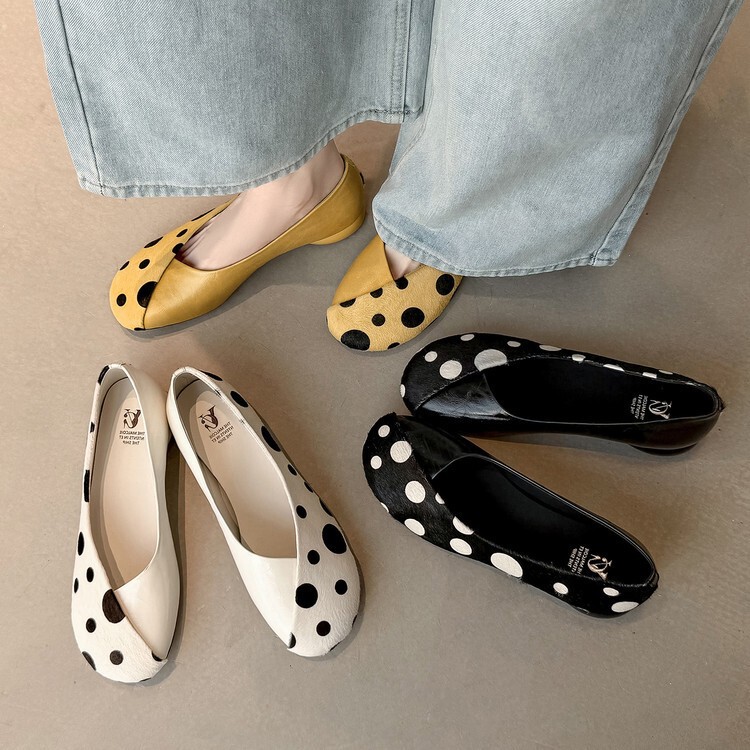Year-Round Production~2026 Spring New Polka Dot Low-Heeled Shallow Mouth Single Shoes, Comfortable Round-Toe V-Cut Slimming Women's Shoes for Spring