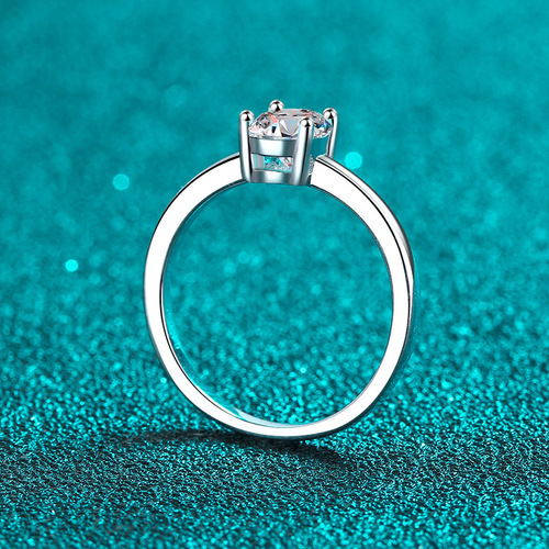 925 sterling silver ring for women pigeon egg moissanite exquisite four claw ring plated pt950 gold manufacturer wholesale