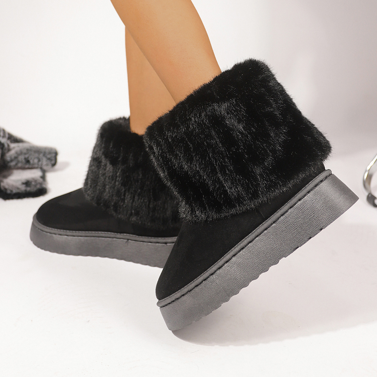 New thick bottom round head fur pants boots short Le network red casual all-match female snow boots_voghion.com