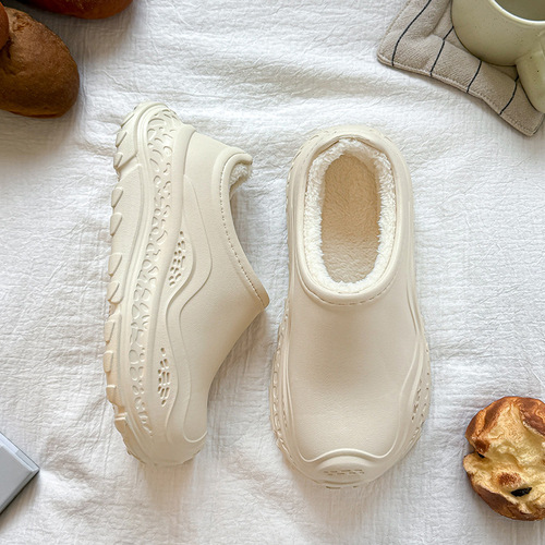 Women's winter new indoor couple's warm fluffy slippers, waterproof bag and cotton shoes for men.