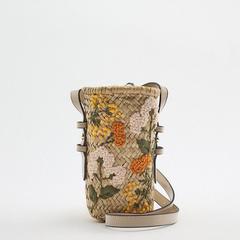 批發Z新款女包A米色繡花水杯包踏青水草編織包草編包單肩斜挎包