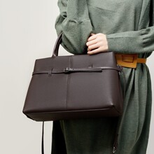 �߼�����Ƥ�����Ů2025�¿�Ĵ�����ͨ���K���Ůʿ�������İ�