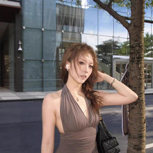 辣妹风性感网纱挂脖小背心女夏季新款设计感修身显瘦短款百搭上衣