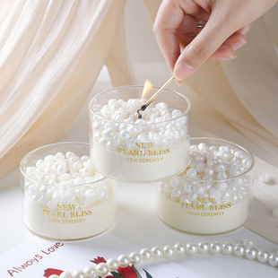 ��Ů�������w�����b��޹Ϟ�T�o��candle�Ҿ��b羳���Ϟ�T�S