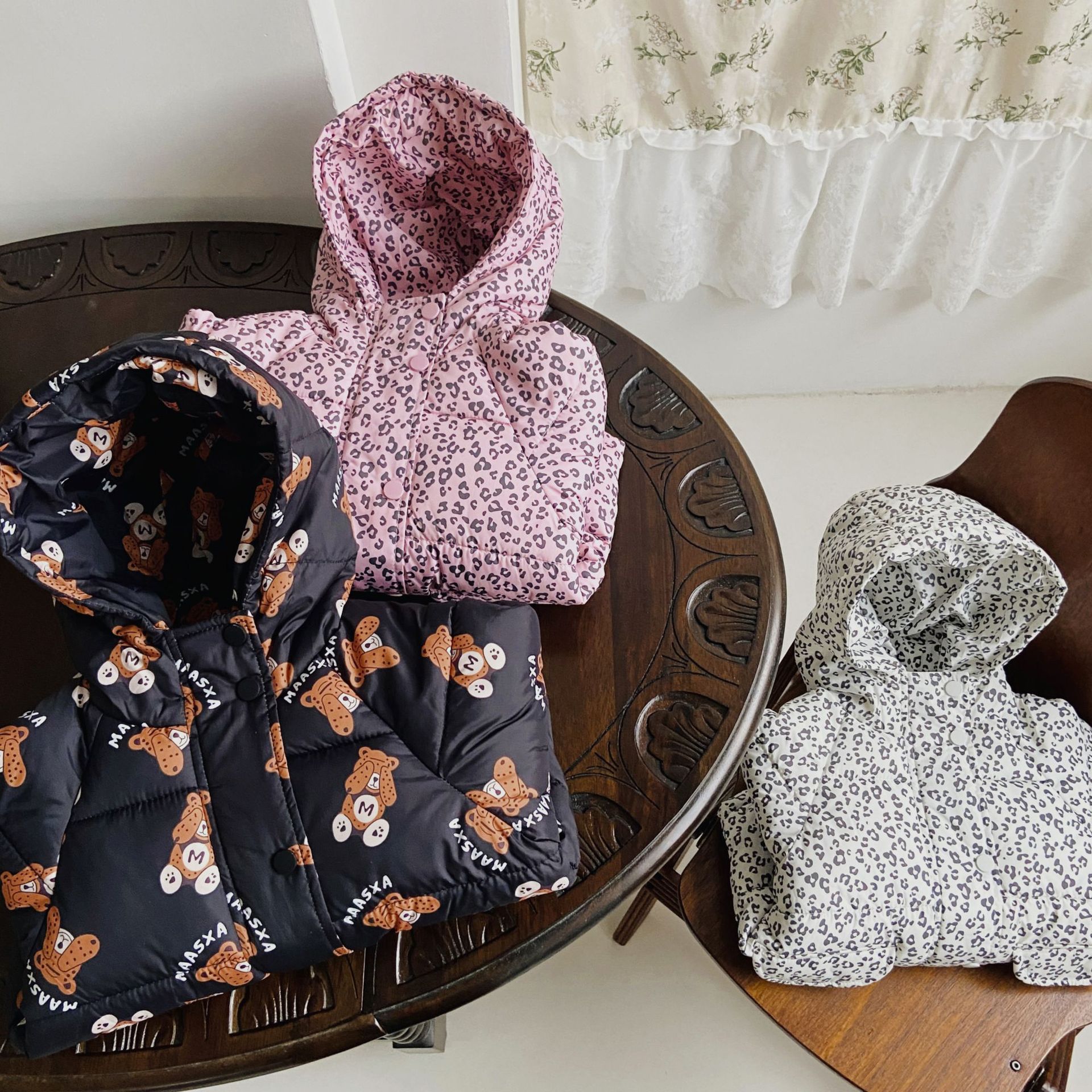 Chaqueta de algodón informal coreana para niños, nueva ropa para niños engrosada, pequeña chaqueta cálida con flores para niños y niñas_voghion.com