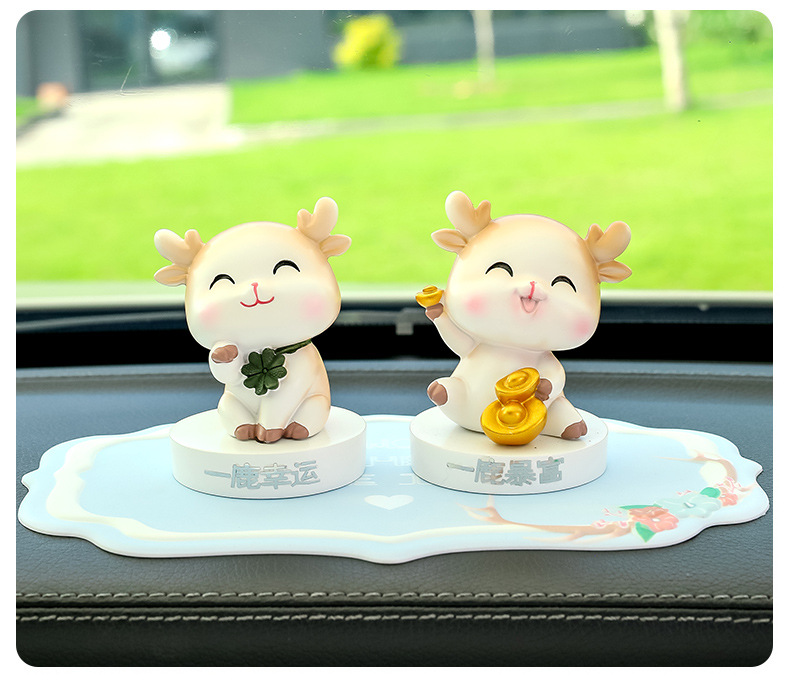 New Yilu Ping An Car Ornaments Deer Ornaments Car Small Ornaments Center Console Decorations Car Decoration Supplies