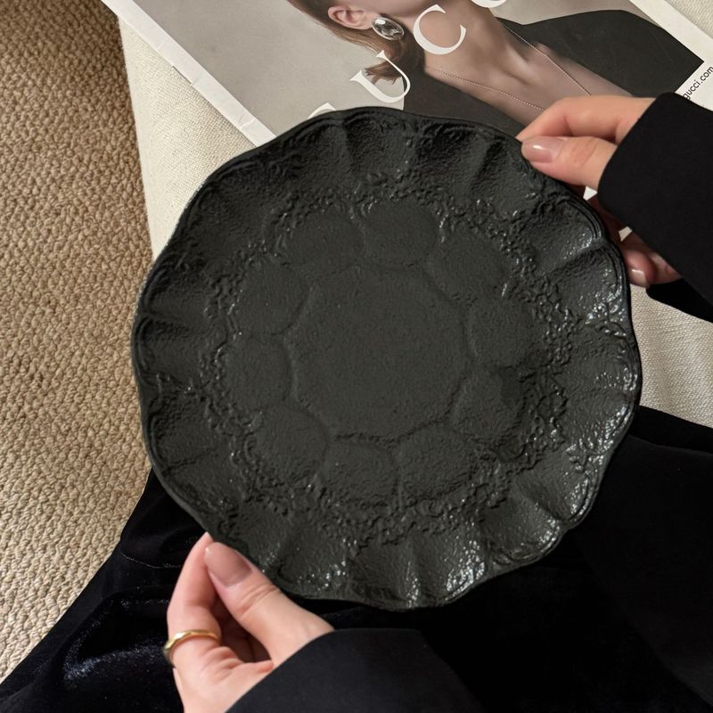 レトロフレンチマットブラックレリーフレースセラミックディナープレートボウルカップハイフットプレート中古重工業シリーズ|undefined