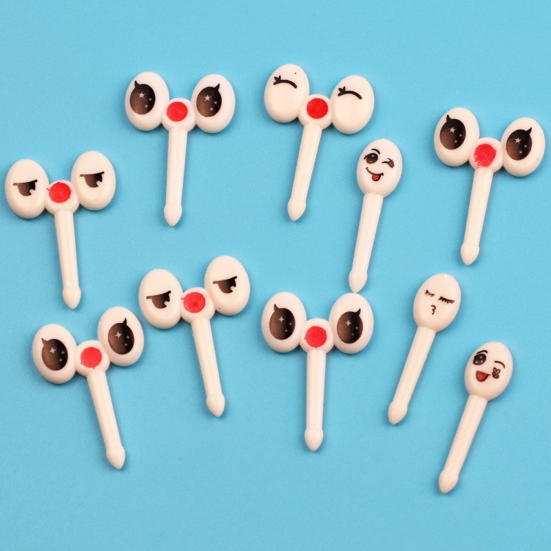 Cartoon japonés encantador tenedor de fruta transfronterizo venta caliente stick de fruta creativa decoración mini tenedor de fruta al por mayor