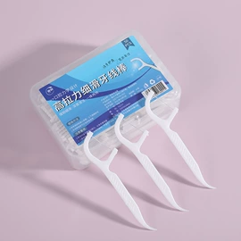 牙签、牙线;化妆棉、棉签