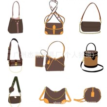 �߶�Ů������ͬ��ԭ�SƤ�ϻ���carryall�������]���������ţ�ǰ�