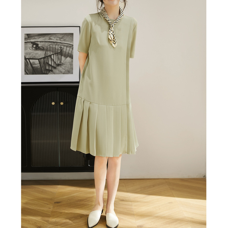 High-End Triacetate Dress in 4 Colors, Classy Pleated Skirt, 2026 Women's Summer Mid-Length French Retro Style