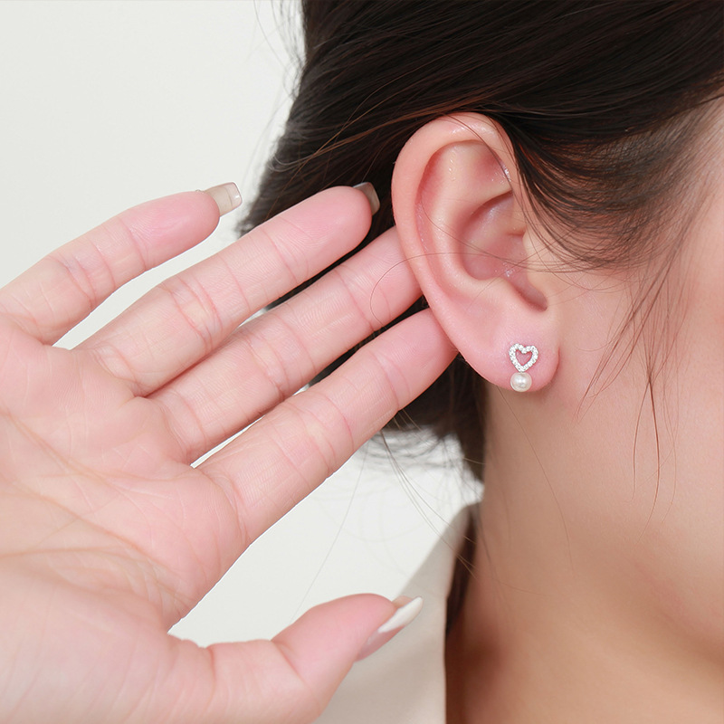1 Pair 925 Sterling Silver Artificial Diamond Heart Shape Pearl Ear Studs display picture 4