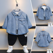 儿童牛仔衬衫2025春秋新款中小童洋气牛仔衬衣时尚中长款外套潮酷