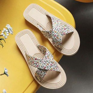 �ļ��¿�²ݾ��������Ů���ϕr�к��s�⴩���控ƽ��ɳ��Ů��Ь