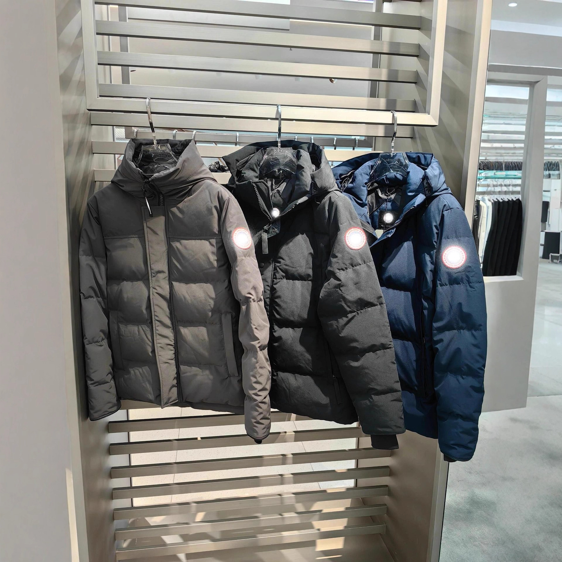 Big Goose 17 Men's and Women's Winter down Jackets 2025 New Cold-Proof Mid-Length High-End Thickeneded Jackets