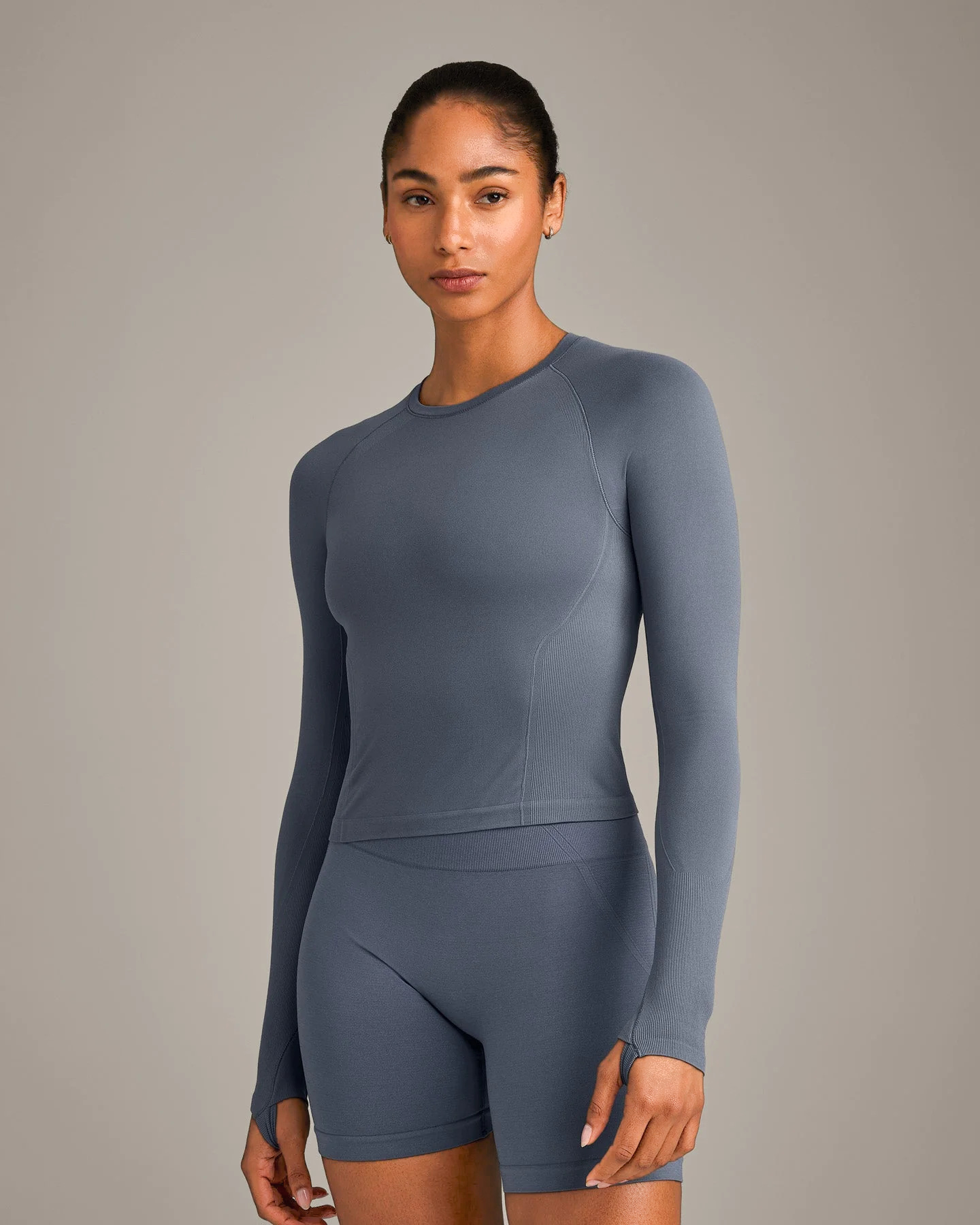 Transfronterizo de color sólido europeo y americano manga larga piel transpirable pantalones cortos deportivos de secado rápido adelgazamiento y adelgazamiento al aire libre conjunto de yoga