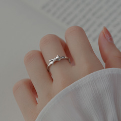 Butterfly knot ring for women, minimalist, niche design with geometric lines, index finger ring, sweet and fresh, simple circle finger ring.