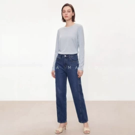 女式毛呢外套;休闲裤;女式衬衫