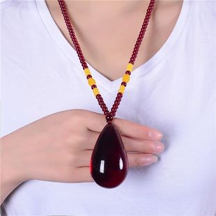 New Blood-Colored Sweater Chain with Water Drop Pendant, Versatile Long Summer Imitation Wax Honey Necklace for Women, Gift Insect